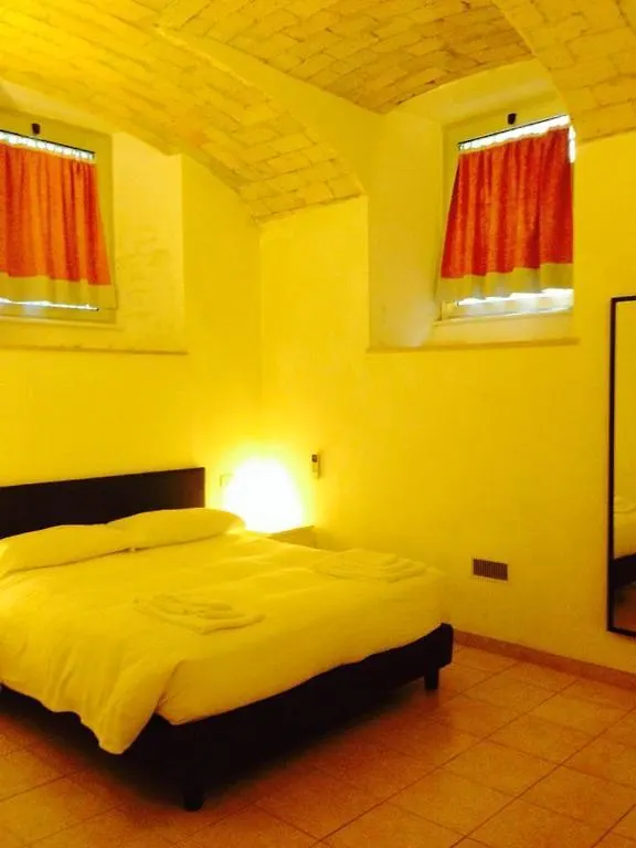 Vatican Rooms Guest House Roma 2*,  Italia