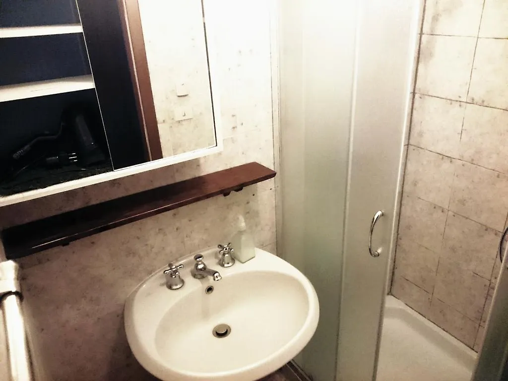 **  Vatican Rooms Guest House Roma Italia